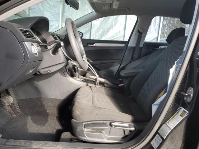 2016 Volkswagen Passat S