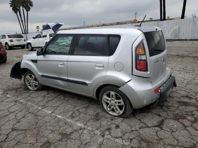 2010 KIA Soul +