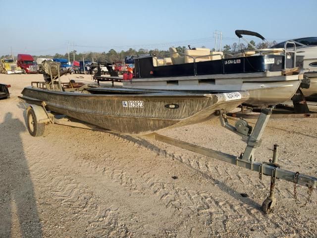 2018 Alumacraft Boat