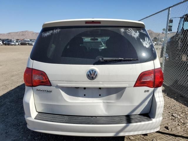 2012 Volkswagen Routan SE