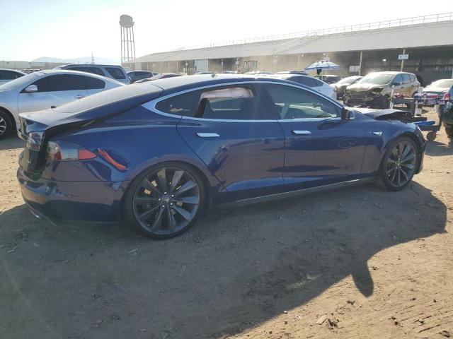 2015 Tesla Model S 70D