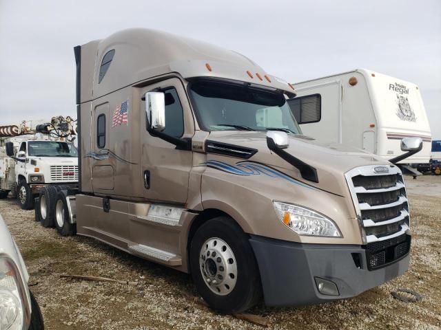 2019 Freightliner Cascadia 126