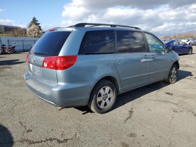 2008 Toyota Sienna CE