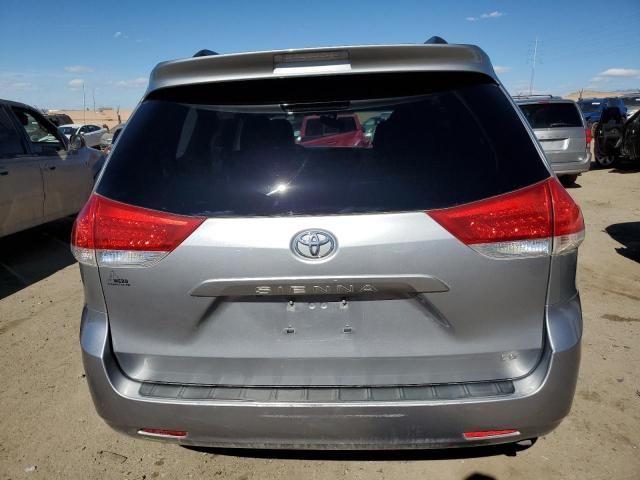 2012 Toyota Sienna LE