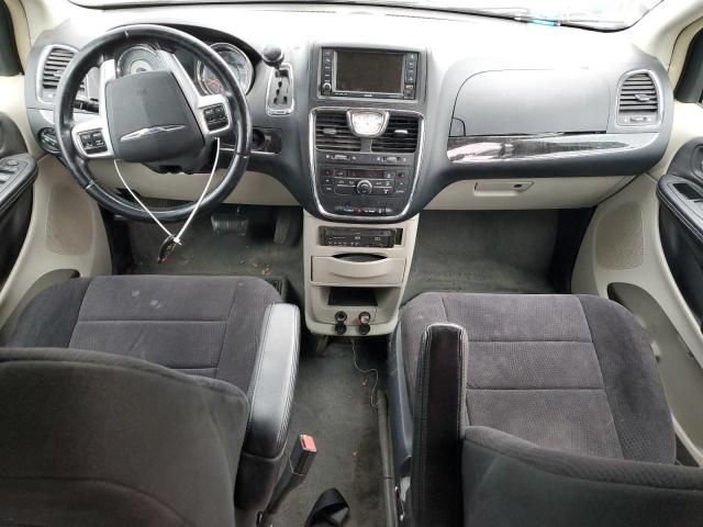 2011 Chrysler Town & Country Touring