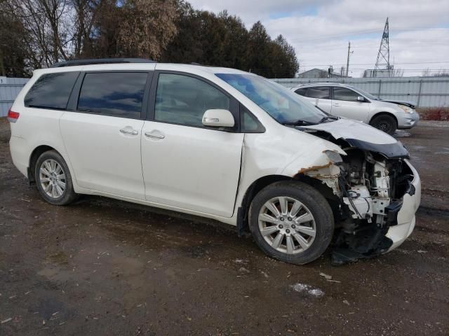 2014 Toyota Sienna XLE