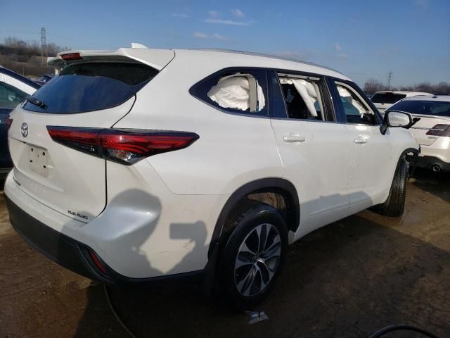 2022 Toyota Highlander XLE