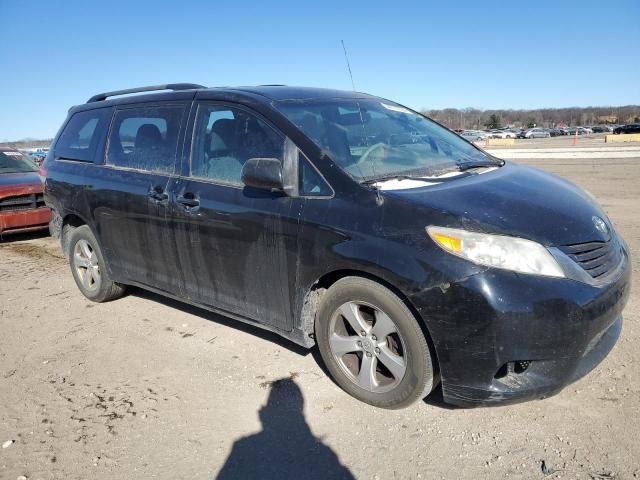 2013 Toyota Sienna LE