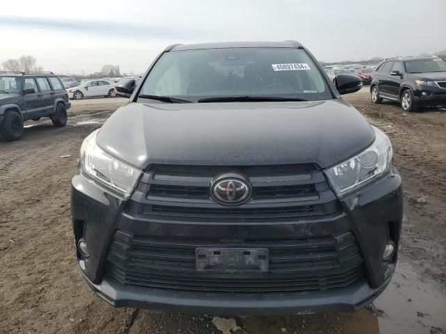 2018 Toyota Highlander SE