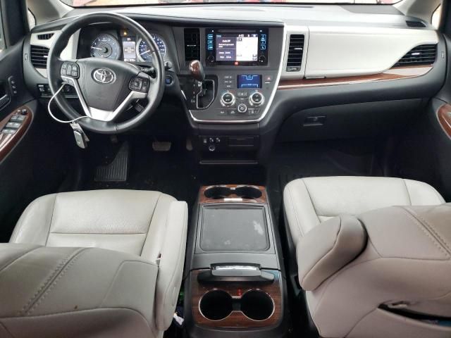 2015 Toyota Sienna XLE