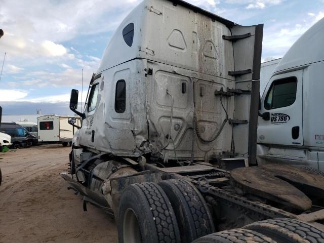 2021 Freightliner Cascadia 126