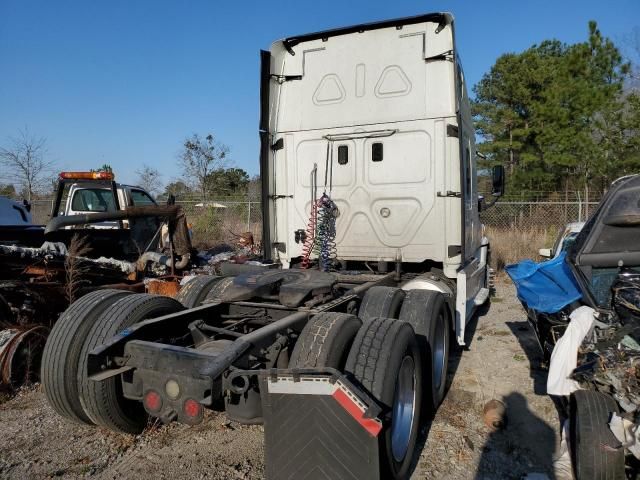 2016 Freightliner Cascadia 125