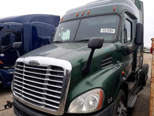 2015 Freightliner Cascadia 113