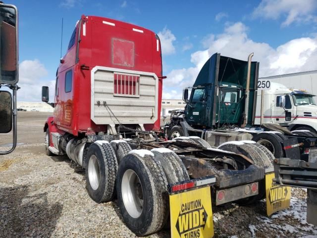 2013 Peterbilt 587