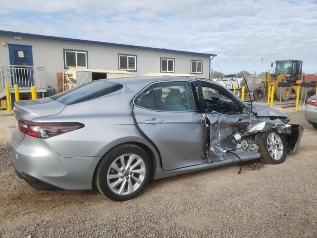 2022 Toyota Camry LE