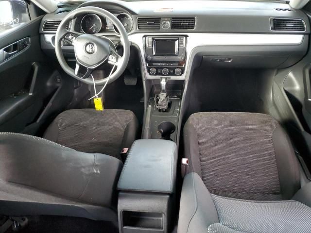 2016 Volkswagen Passat S