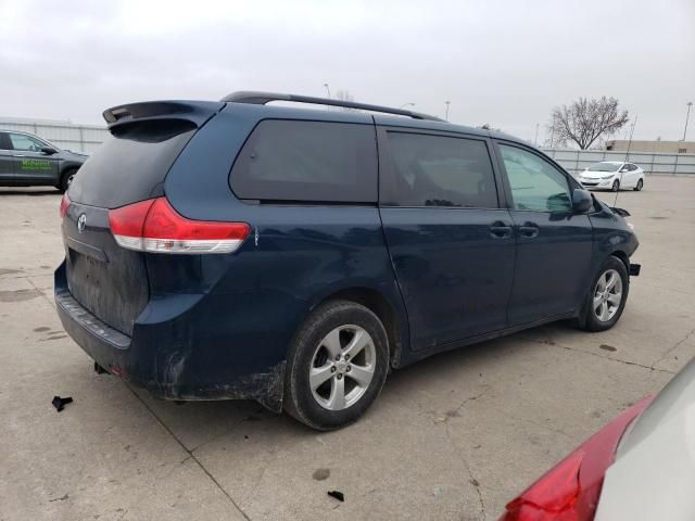 2011 Toyota Sienna LE