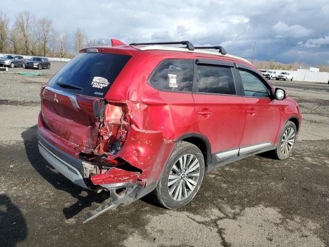 2020 Mitsubishi Outlander SE