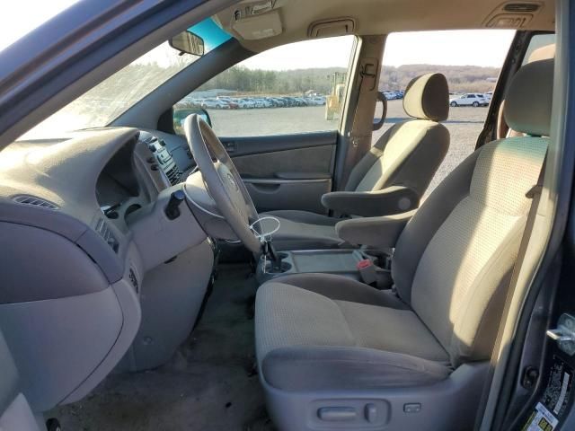 2008 Toyota Sienna CE