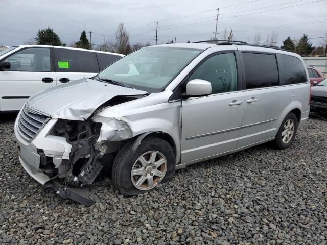 2010 Chrysler Town & Country Touring