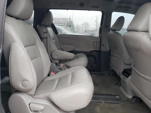 2015 Toyota Sienna XLE