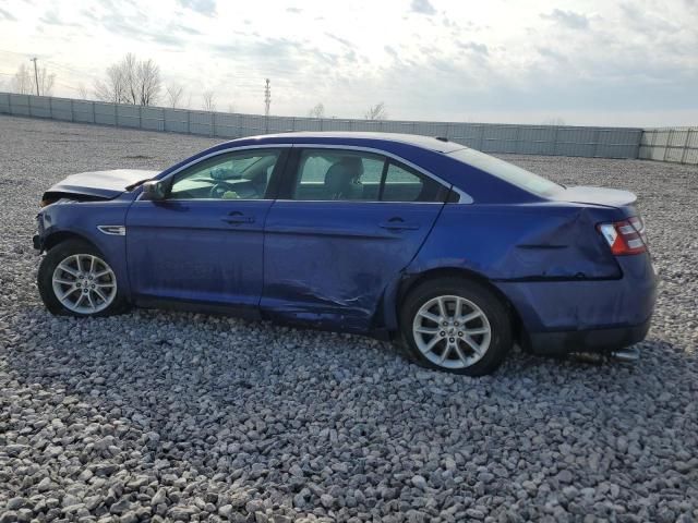 2014 Ford Taurus SE