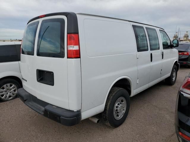 2022 Chevrolet Express G2500