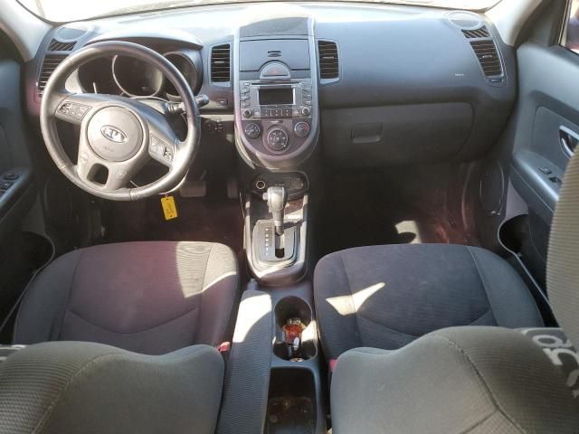 2010 KIA Soul +