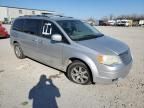 2009 Chrysler Town & Country Touring