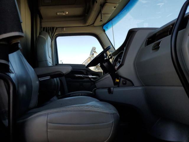 2018 Kenworth Construction T680