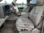 2005 Cadillac Escalade Luxury