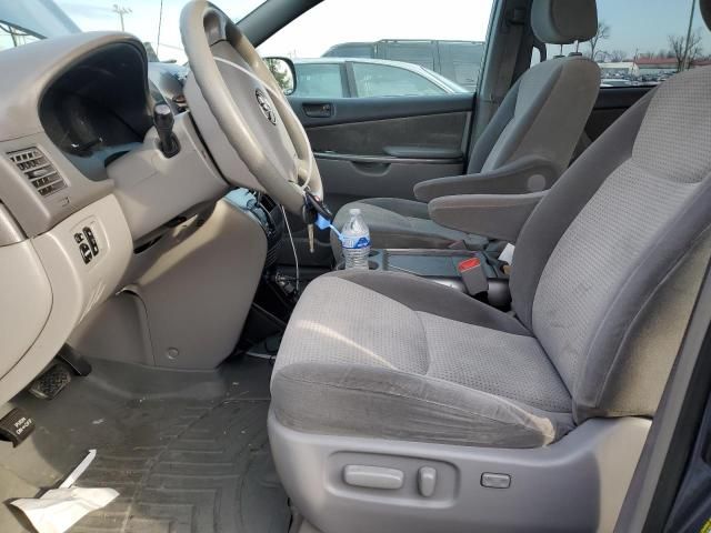 2007 Toyota Sienna CE