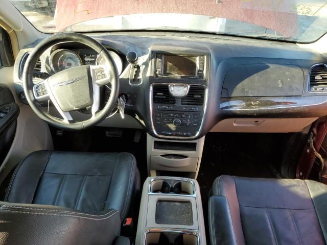 2014 Chrysler Town & Country Touring