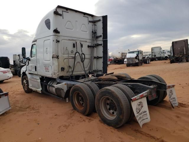 2019 Freightliner Cascadia 126