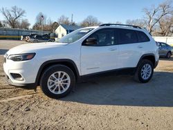 Salvage cars for sale from Copart Wichita, KS: 2022 Jeep Cherokee Latitude LUX