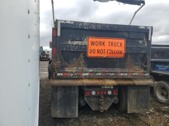 2007 Kenworth Construction T800