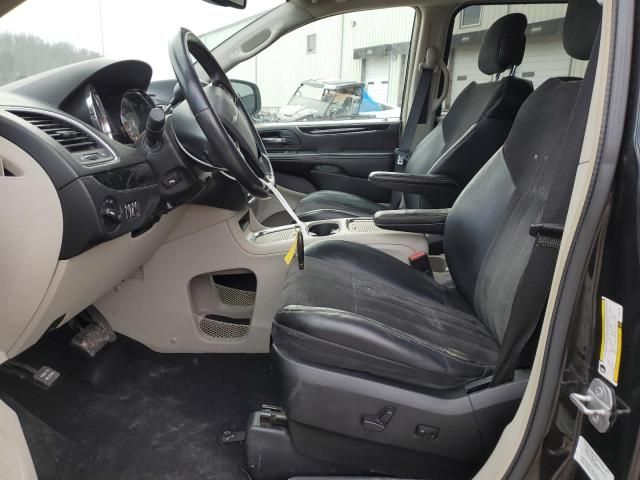 2014 Chrysler Town & Country Touring L