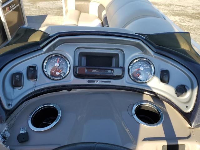 2021 Sun Tracker Boat