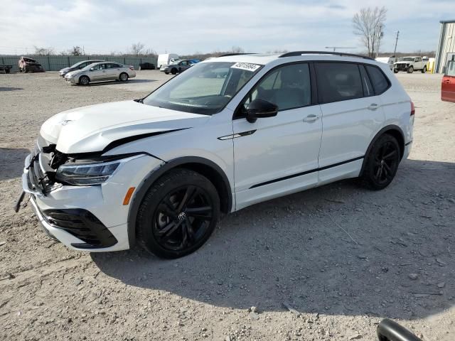 2023 Volkswagen Tiguan SE R-LINE Black