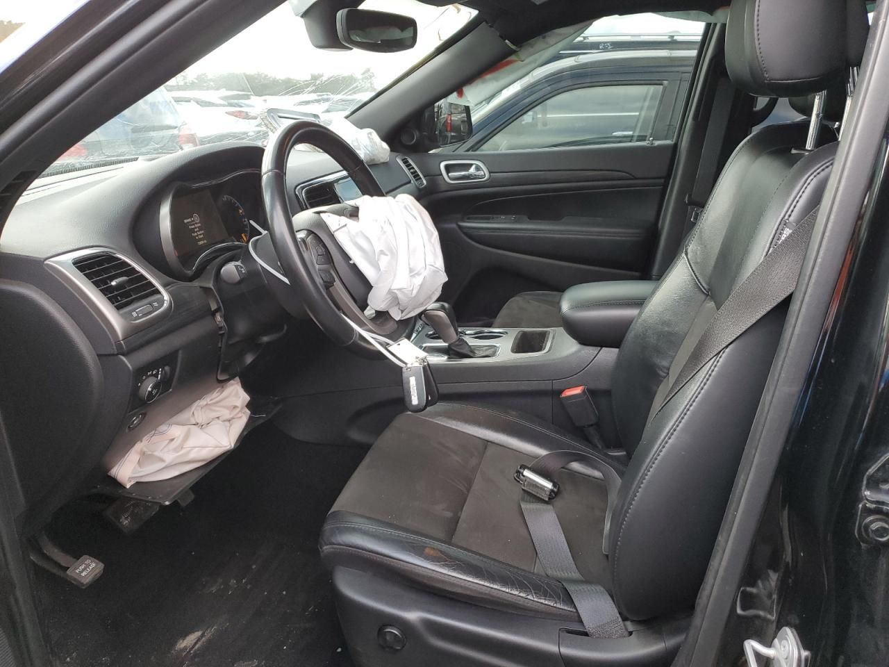 2020 Jeep Grand Cherokee Laredo