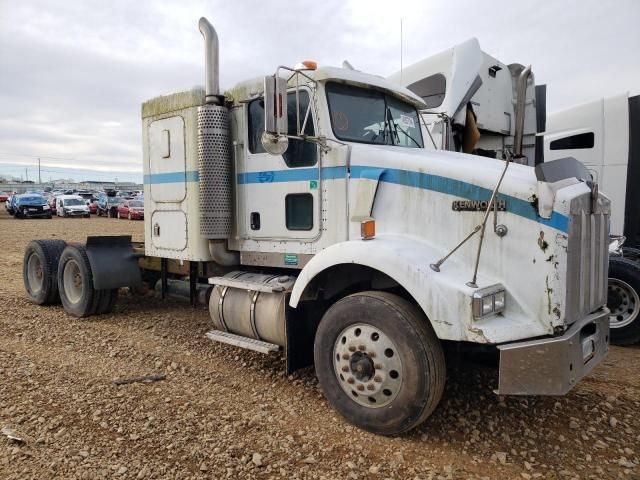 2006 Kenworth Construction T800