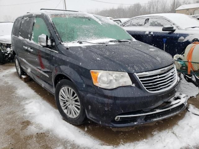 2014 Chrysler Town & Country Touring L