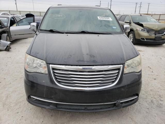 2014 Chrysler Town & Country Touring L