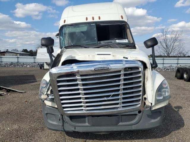 2015 Freightliner Cascadia 125