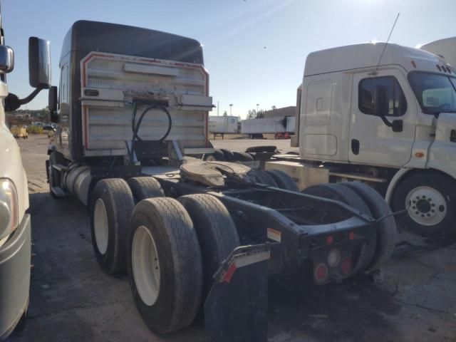 2018 Freightliner Cascadia 113