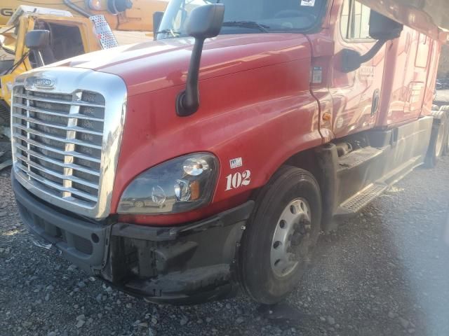 2015 Freightliner Cascadia 125