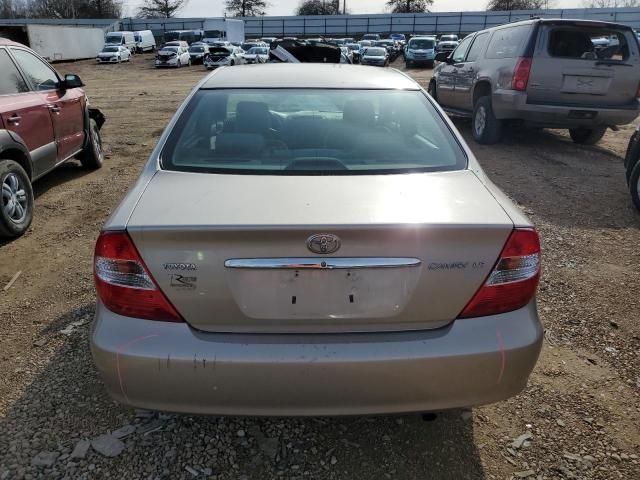 2004 Toyota Camry LE