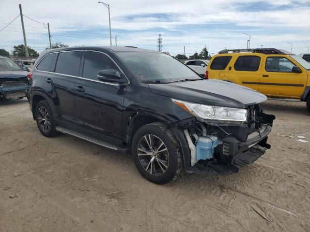 2019 Toyota Highlander LE