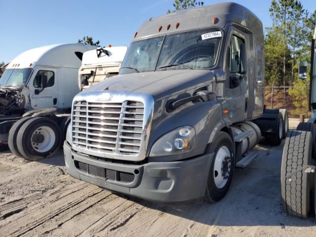 2018 Freightliner Cascadia 113