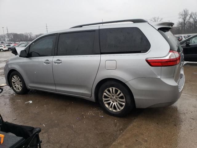 2015 Toyota Sienna XLE